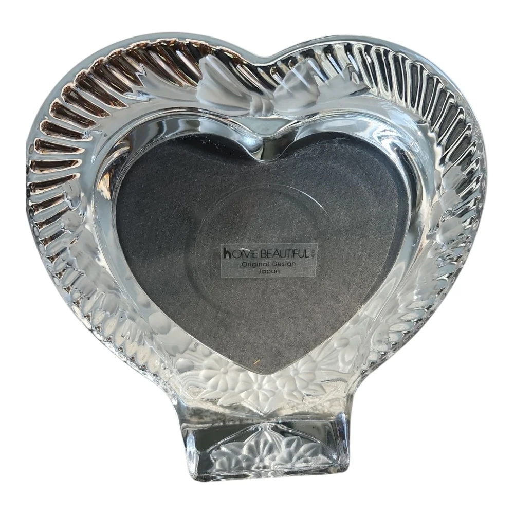 Home Beautiful Japan Heart Shaped Glass Photo Frame – 5x5 Floral Bow Design